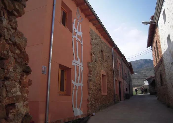 El Descanso Del Hacedor * La Aldea del Portillo del Busto
